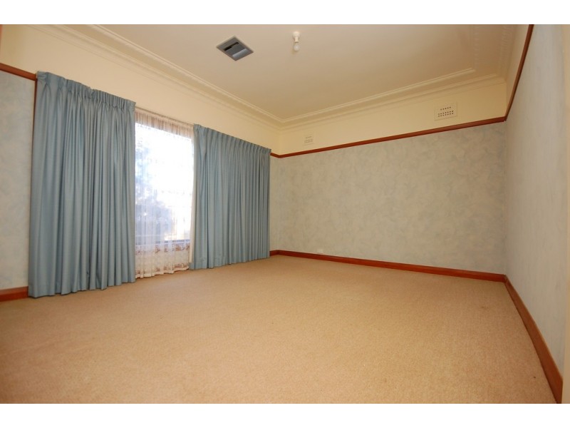 9 Gallipoli Street, Griffith NSW 2680