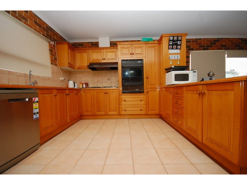 20 Clifton Boulevarde, Griffith NSW 2680
