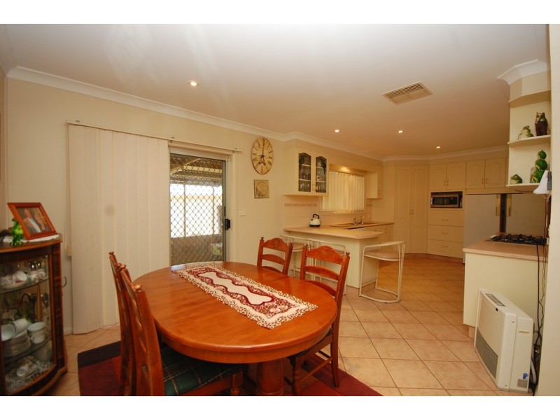 14 Nyora Street, Griffith NSW 2680