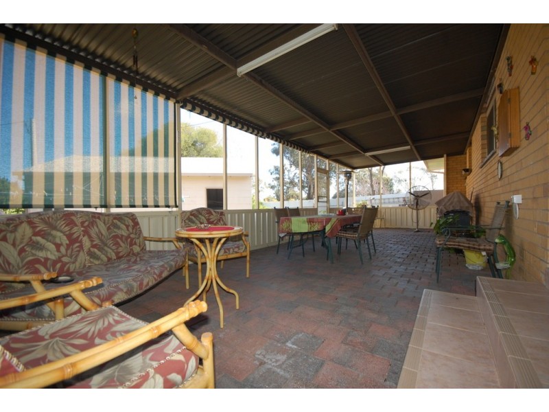 14 Nyora Street, Griffith NSW 2680