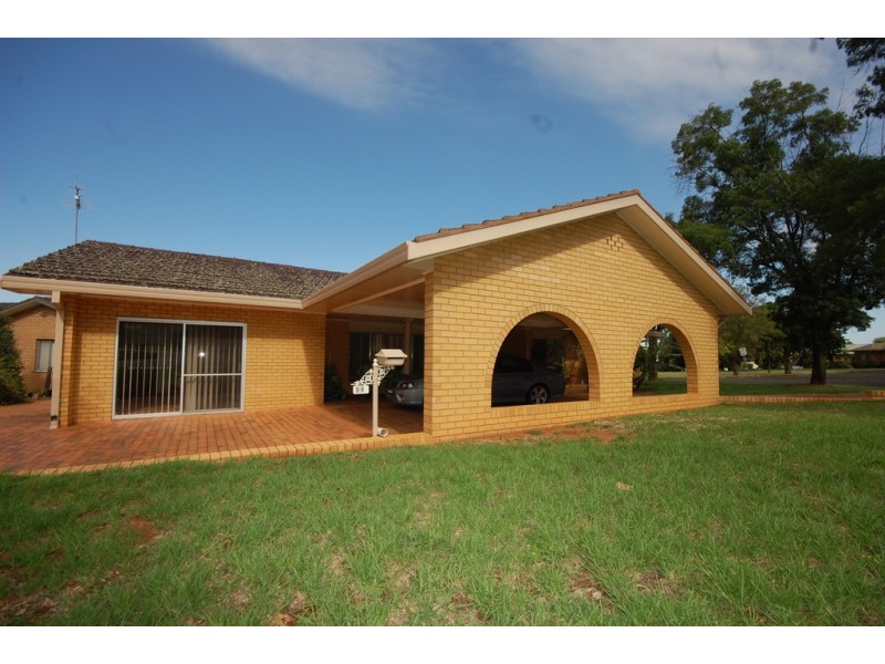 14 Nyora Street, Griffith NSW 2680