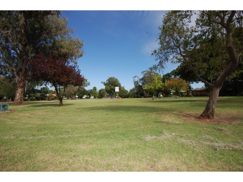 14 Nyora Street, Griffith NSW 2680