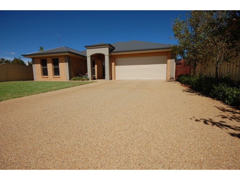 6 Melissa Place, Griffith NSW 2680