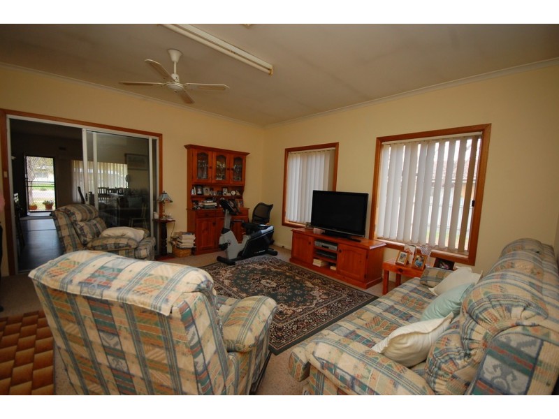 34 Kingfisher Avenue, Coleambally NSW 2707