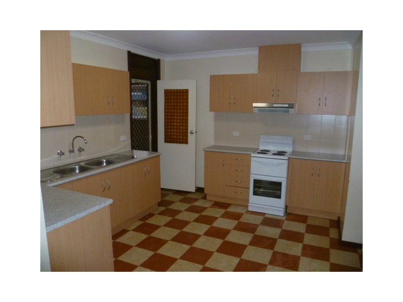 3/2 Hart Street, Griffith NSW 2680