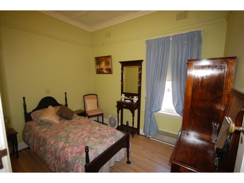 24 B Foster Street, Lake Cargelligo NSW 2672