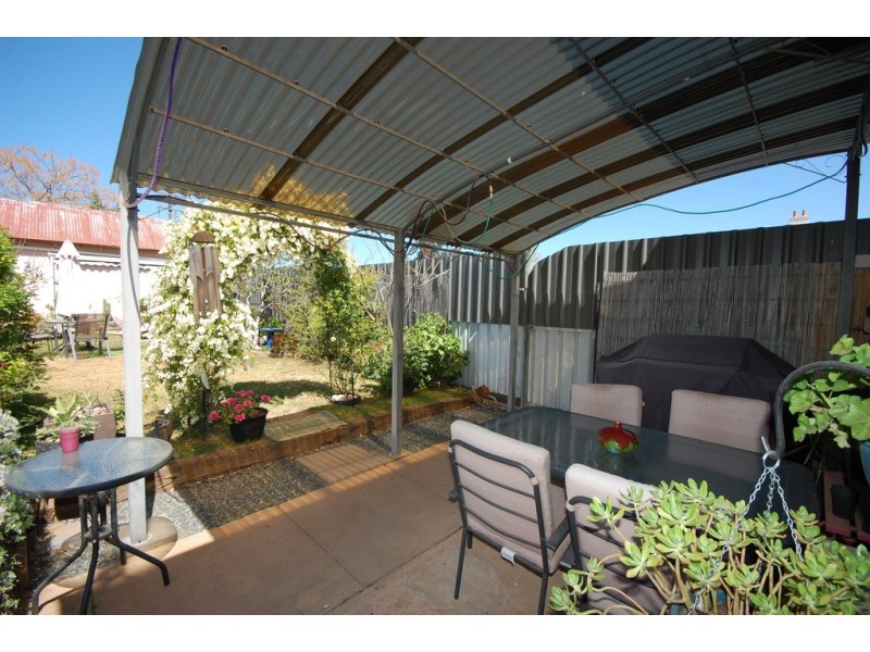 24 B Foster Street, Lake Cargelligo NSW 2672