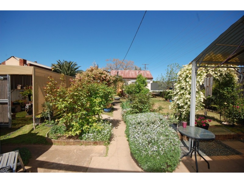 24 B Foster Street, Lake Cargelligo NSW 2672