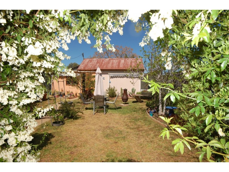 24 B Foster Street, Lake Cargelligo NSW 2672