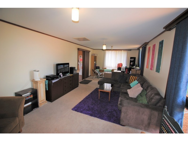 2 Mannell Place, Griffith NSW 2680