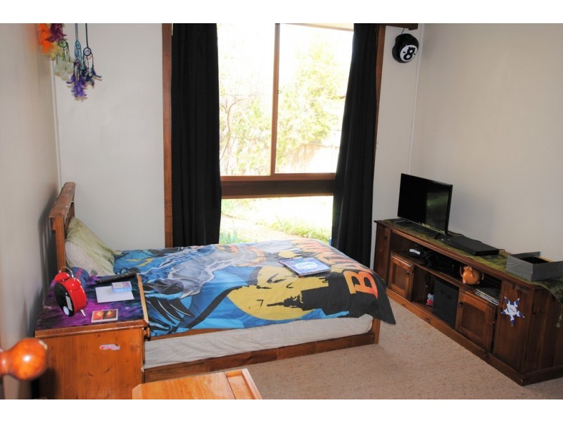 2 Mannell Place, Griffith NSW 2680