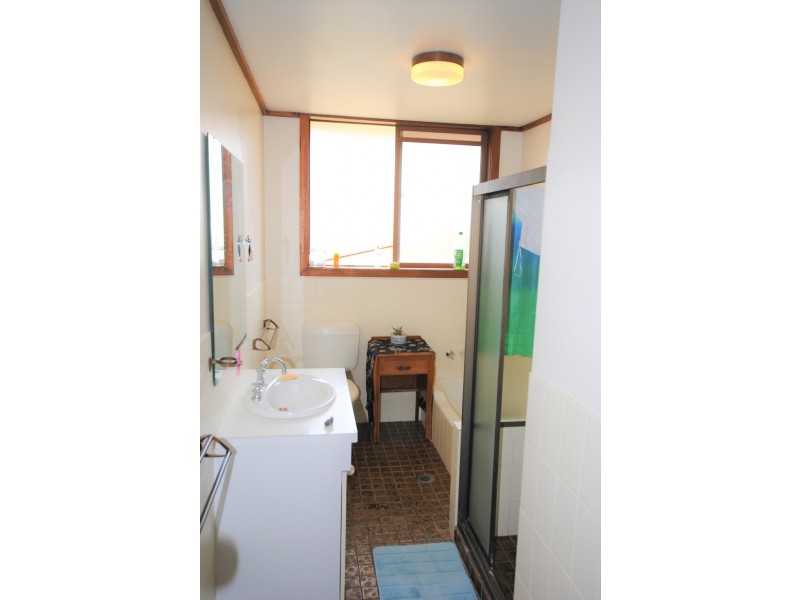 2 Mannell Place, Griffith NSW 2680