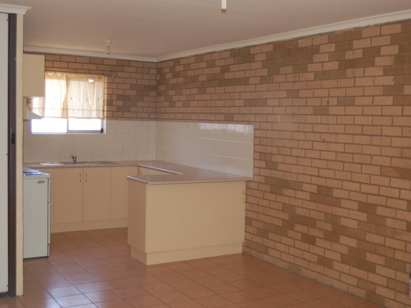 1/234 Wakaden Street, Griffith NSW 2680