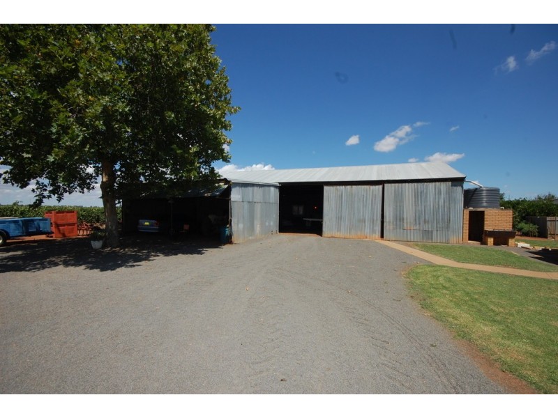 Farm 1716 Whites Road, Tharbogang NSW 2680