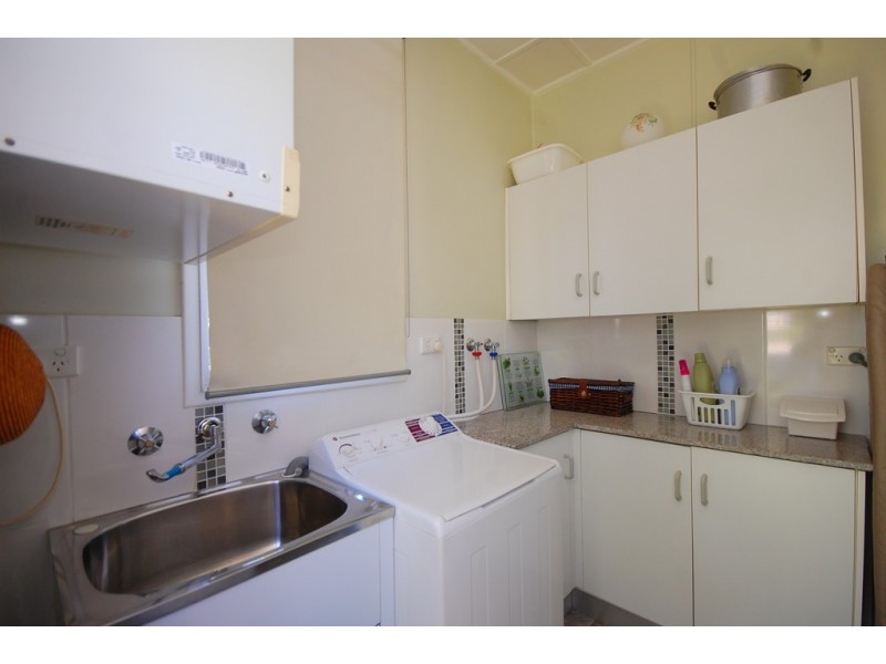 10 Cedar Crescent, Griffith NSW 2680