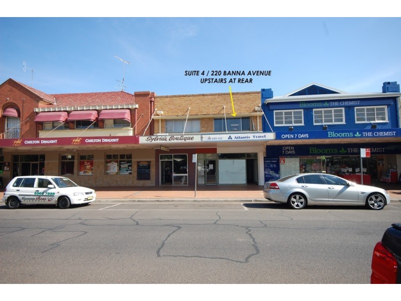 SUITE 4 / 220 BANNA AVENUE, Griffith NSW 2680