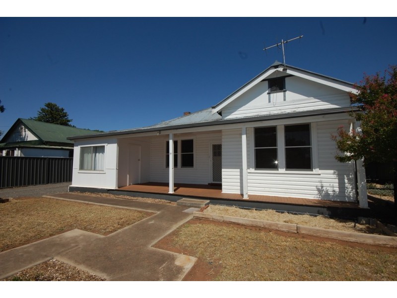 16 Stanbridge Street, Yenda NSW 2681