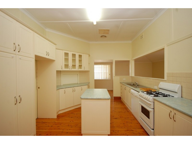 16 Stanbridge Street, Yenda NSW 2681