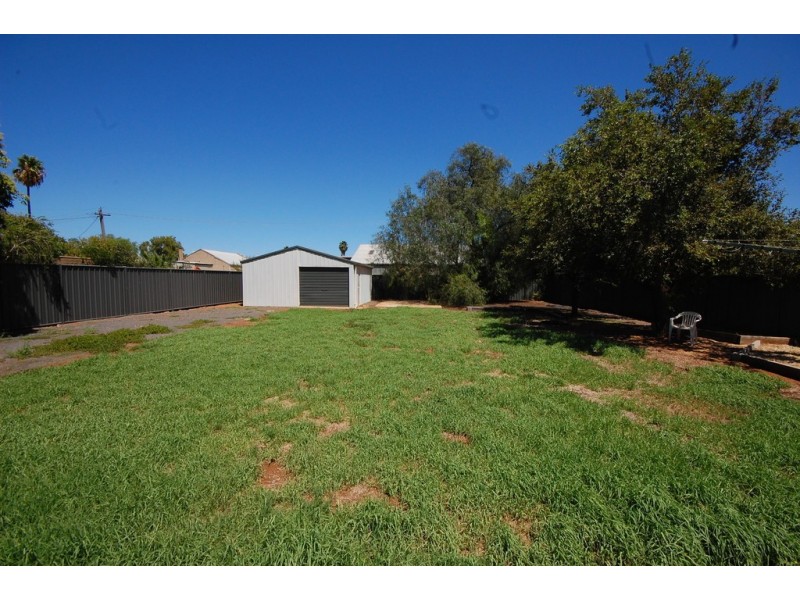 16 Stanbridge Street, Yenda NSW 2681