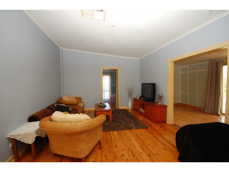 34 Richards Street, Beelbangera NSW 2680