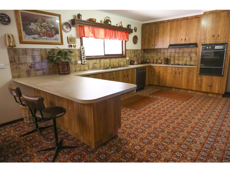 Farm 1328, Yenda NSW 2681