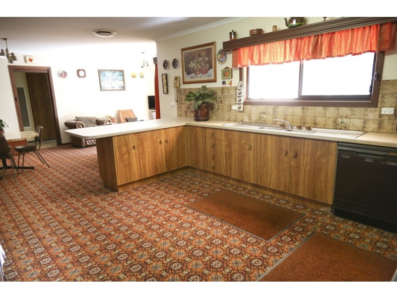 Farm 1328, Yenda NSW 2681