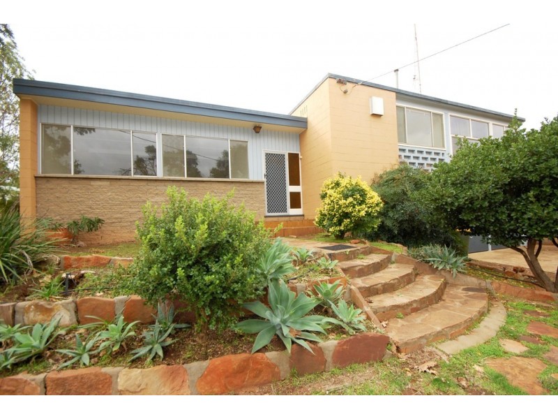 27 Evatt Street, Griffith NSW 2680