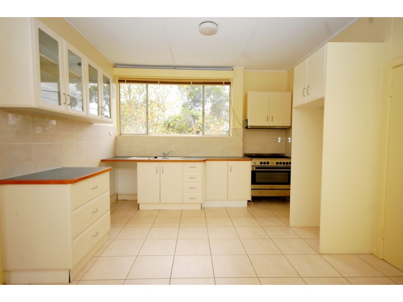 27 Evatt Street, Griffith NSW 2680