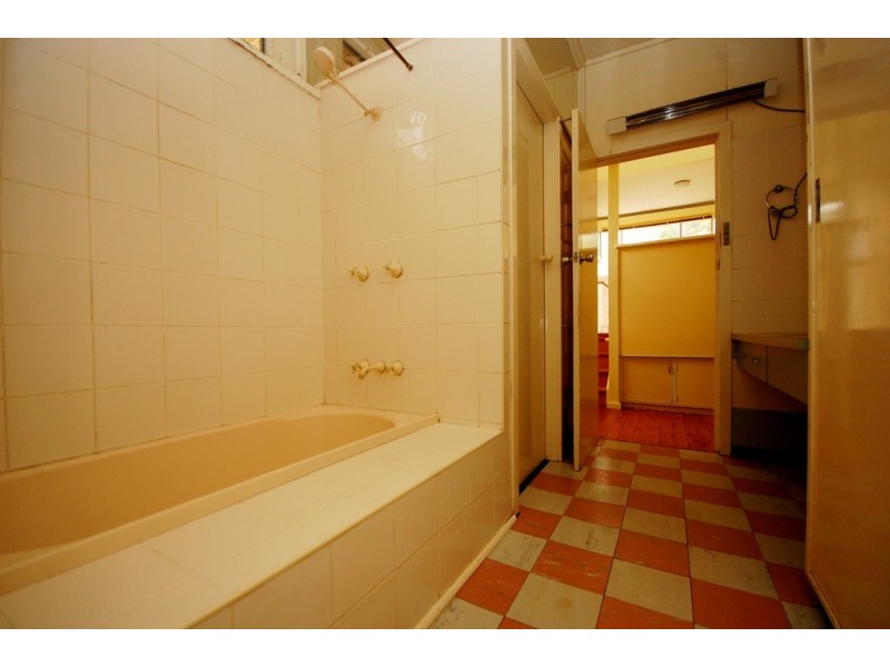 27 Evatt Street, Griffith NSW 2680