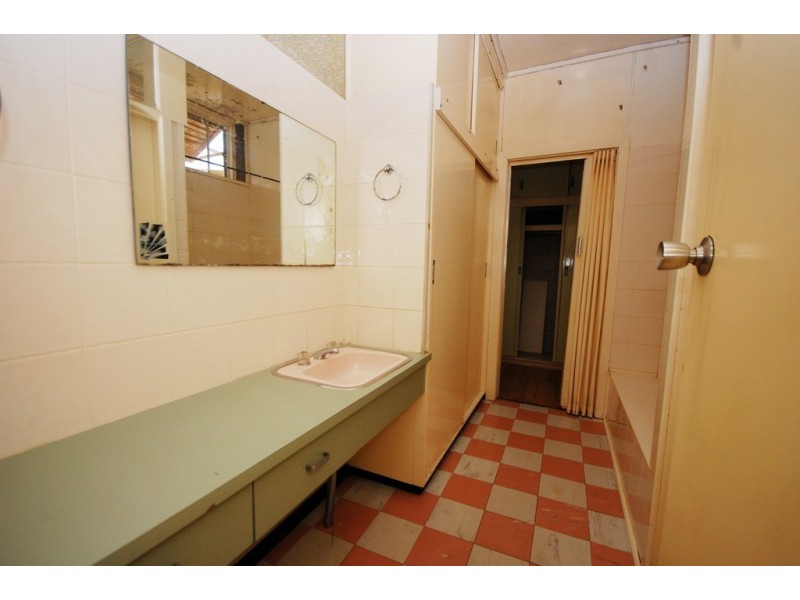 27 Evatt Street, Griffith NSW 2680