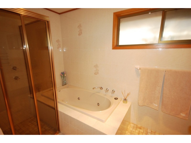 6 Maegraith Place, Sommerton Park,, Griffith NSW 2680