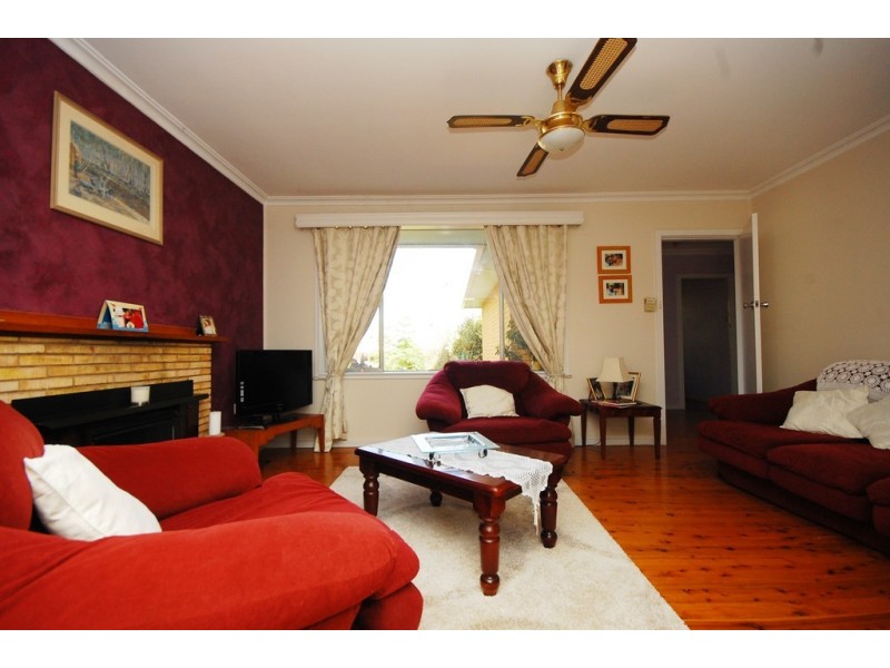 10 Murphy Crescent, Griffith NSW 2680