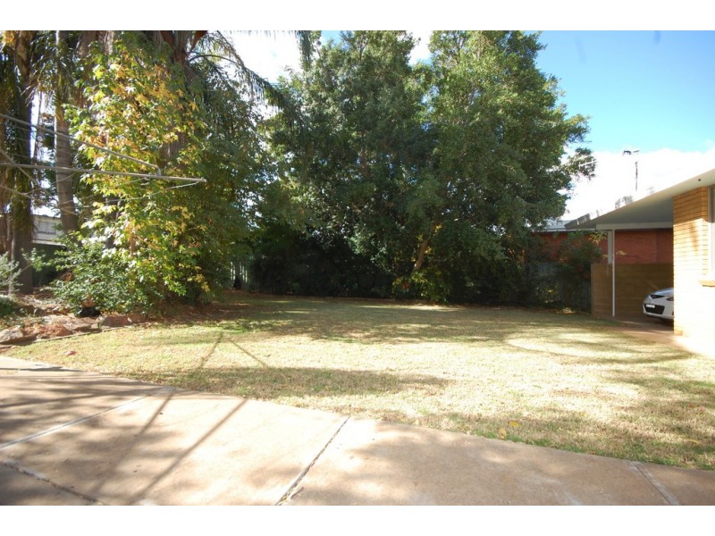 10 Murphy Crescent, Griffith NSW 2680