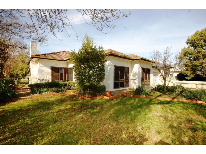 21 Groongal Avenue, Griffith NSW 2680