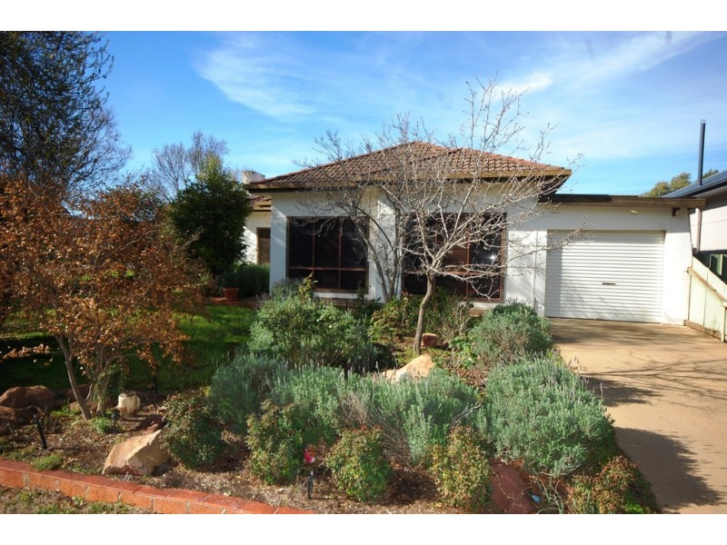 21 Groongal Avenue, Griffith NSW 2680