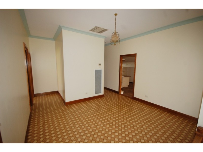 21 Groongal Avenue, Griffith NSW 2680
