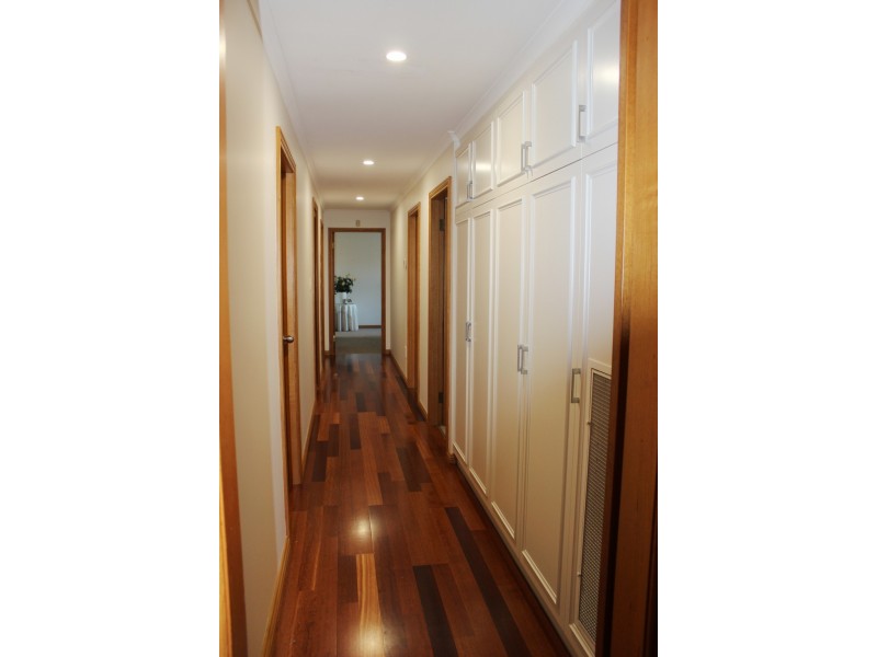 5 Dowell Place, Griffith NSW 2680
