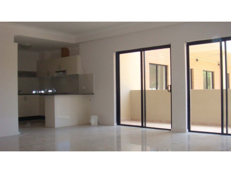 31-33 Station Rd, Auburn NSW 2144