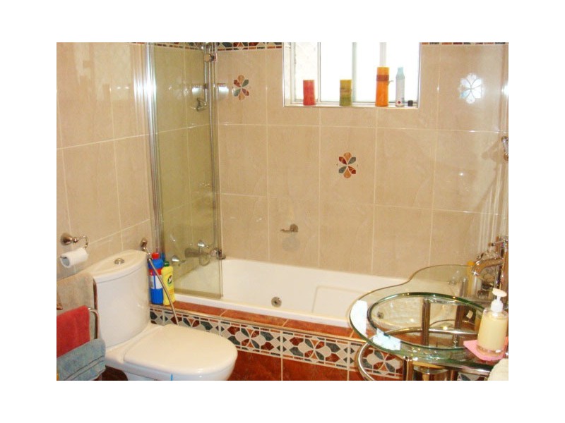 275 Roberts rd, Greenacre NSW 2190