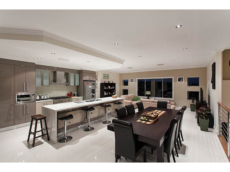 6 Stradbroke Avenue, Shell Cove NSW 2529