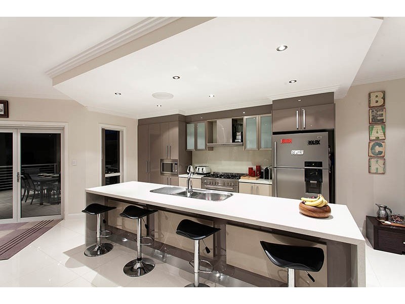 6 Stradbroke Avenue, Shell Cove NSW 2529