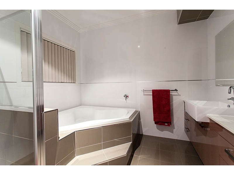 6 Stradbroke Avenue, Shell Cove NSW 2529