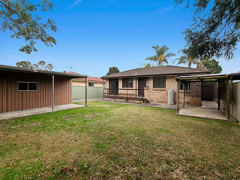 6 Jarrah Way, Albion Park Rail NSW 2527