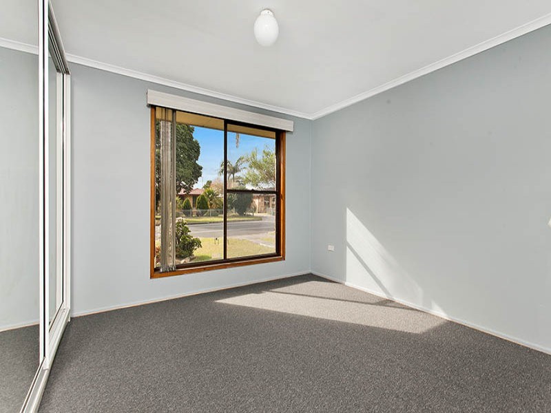 6 Jarrah Way, Albion Park Rail NSW 2527