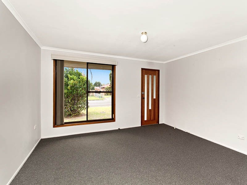 6 Jarrah Way, Albion Park Rail NSW 2527