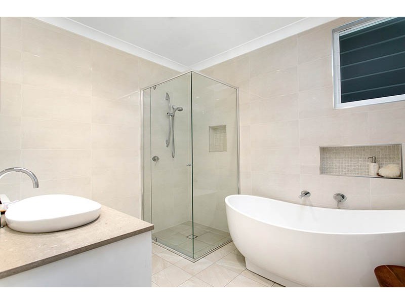 174 Osborne Parade, Warilla NSW 2528