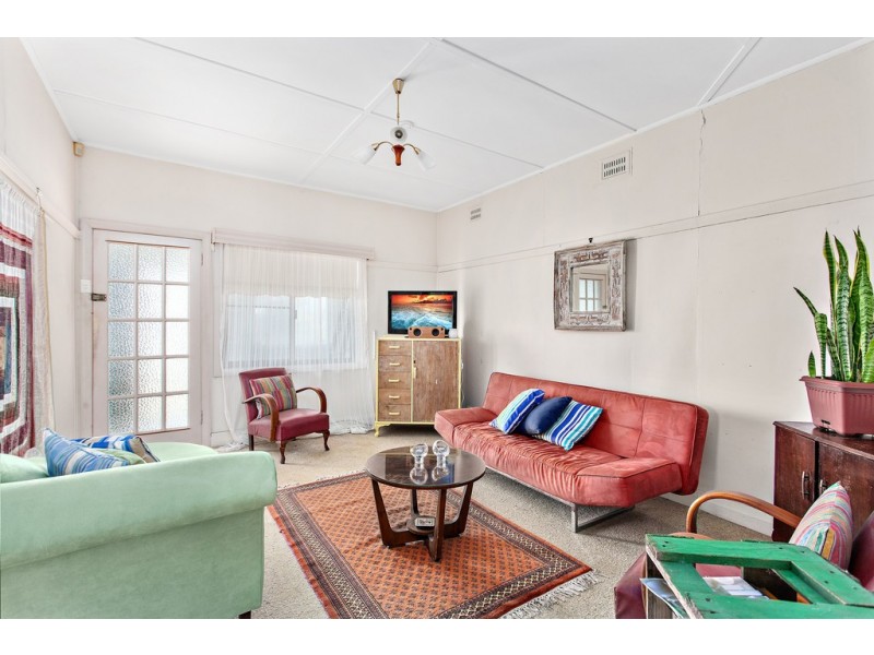 11 Keira Street, Port Kembla NSW 2505