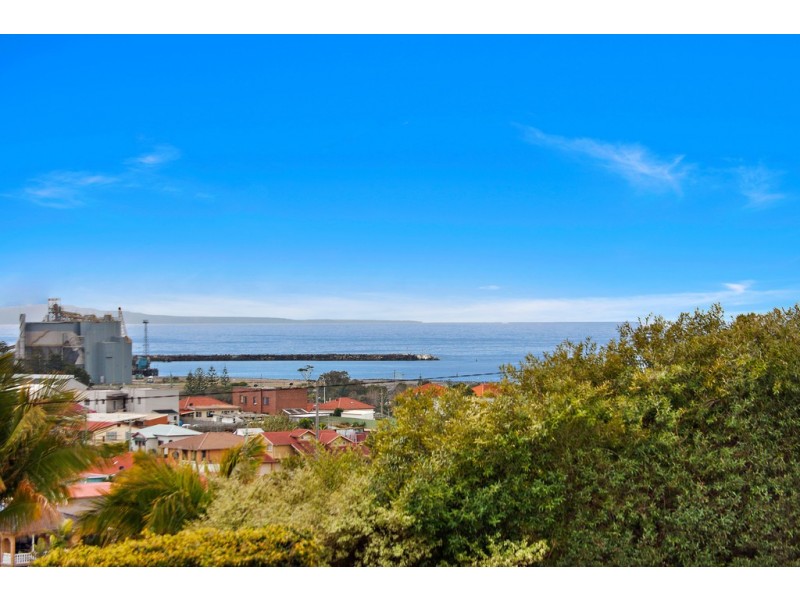 11 Keira Street, Port Kembla NSW 2505