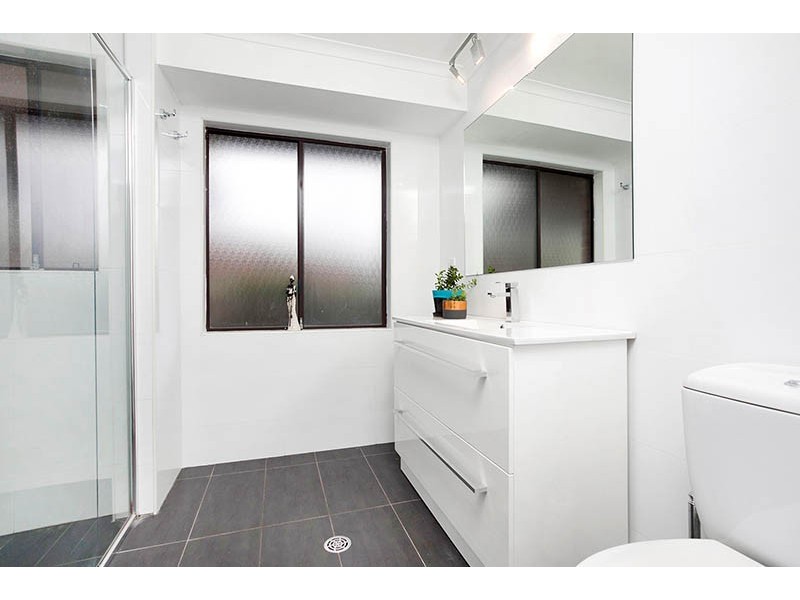 56 Badgery Street, Albion Park NSW 2527