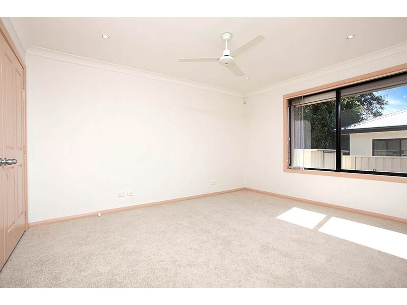 1/90 Wentworth Street, Oak Flats NSW 2529